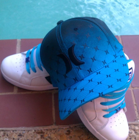 *Retired* Hurley Hat NWOT - Picture 2 of 3